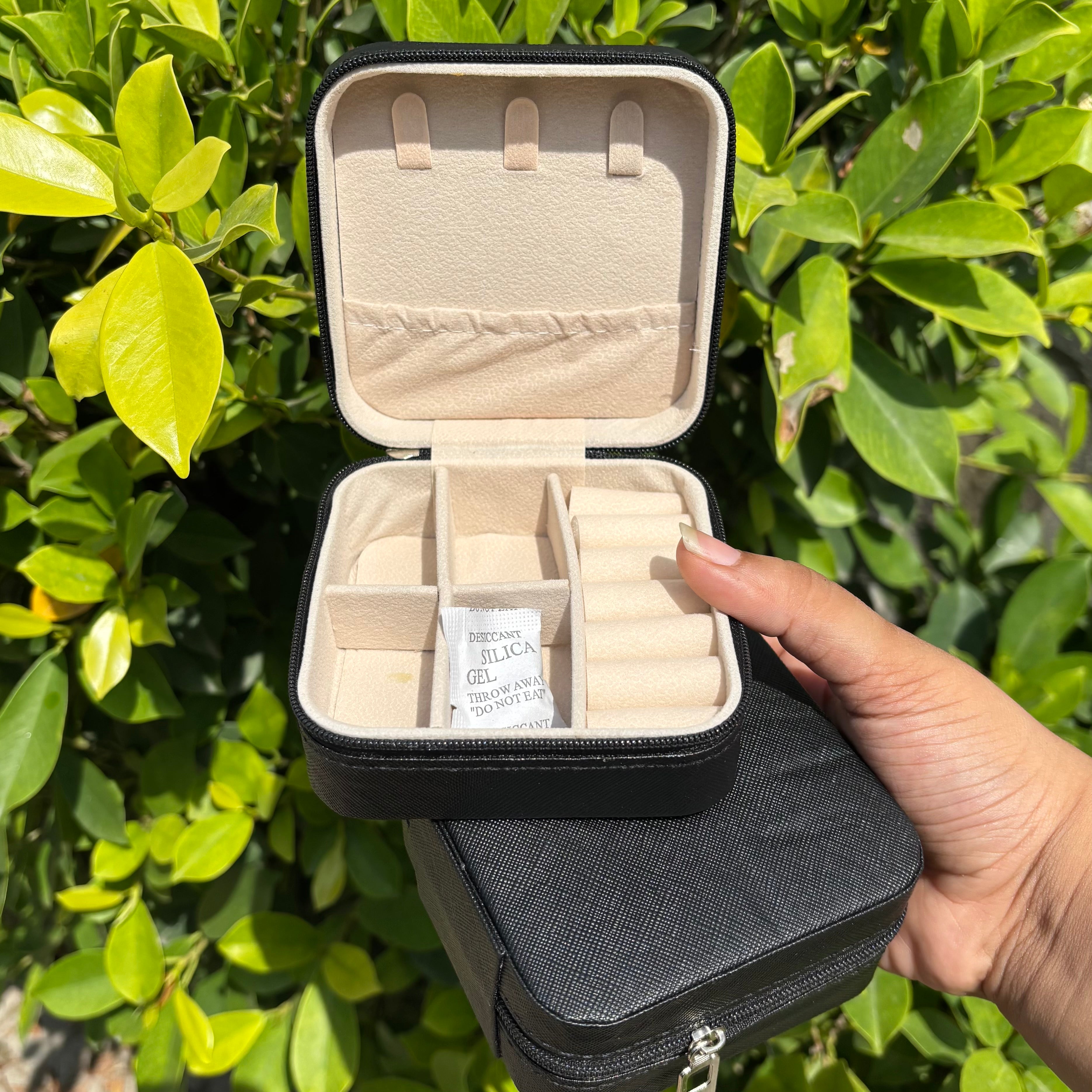 JEWELLERY ORGANISER BOX