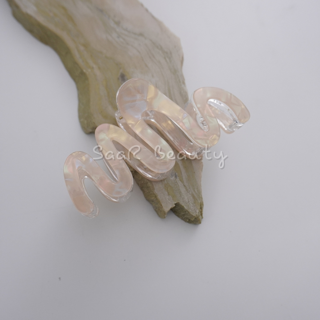 Bofeini Non-Breakable Wavy Claw Clips β High-Quality, Marble-Finish Hair Clutcher
