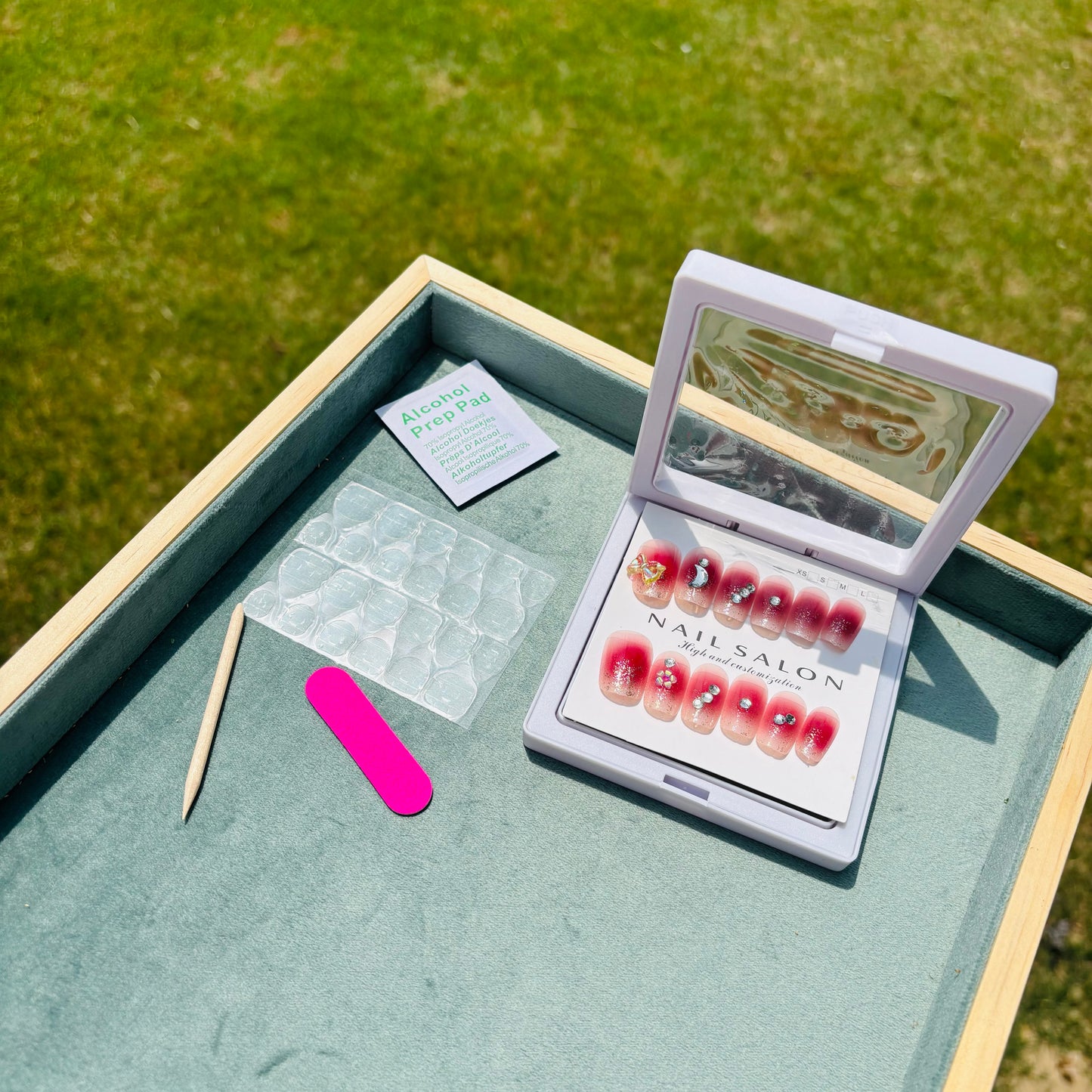 Nail extensions stick ons box