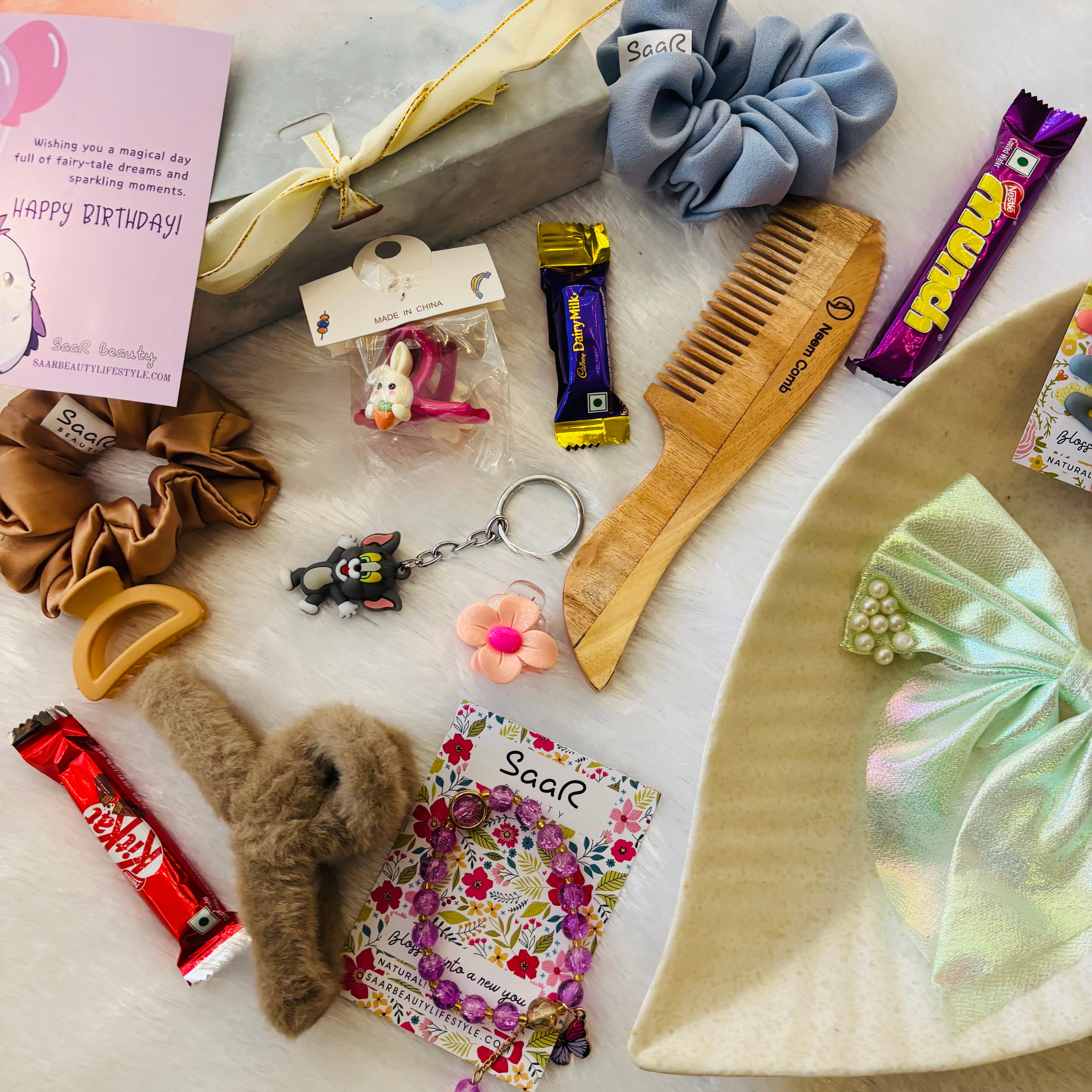 Premium Birthday Gift Box for Women β Hair Accessories, Jewelry & Treats