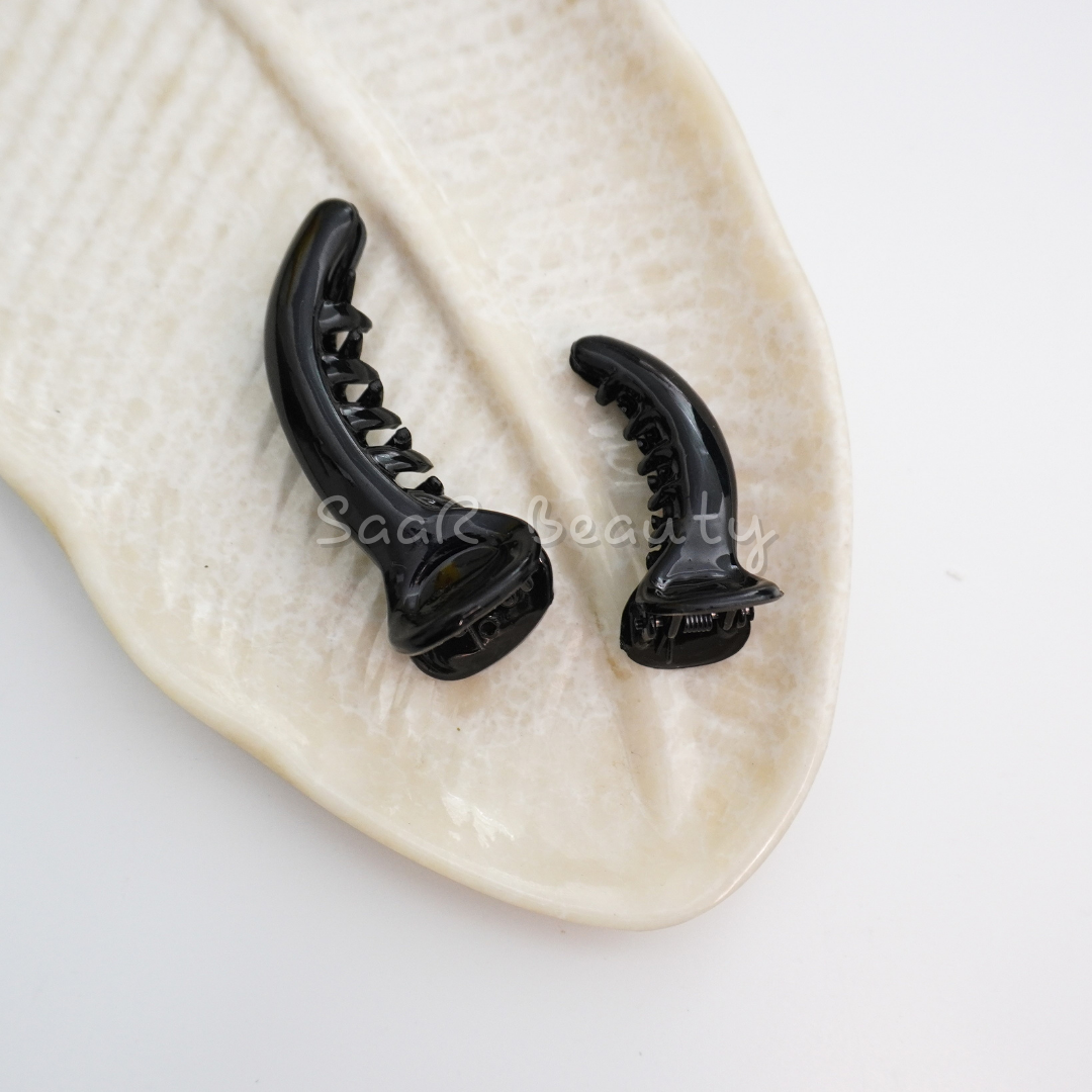 Elegant Black Curved Hair Claw Clips β(Set of 2) Strong Non-Slip Grip for Women