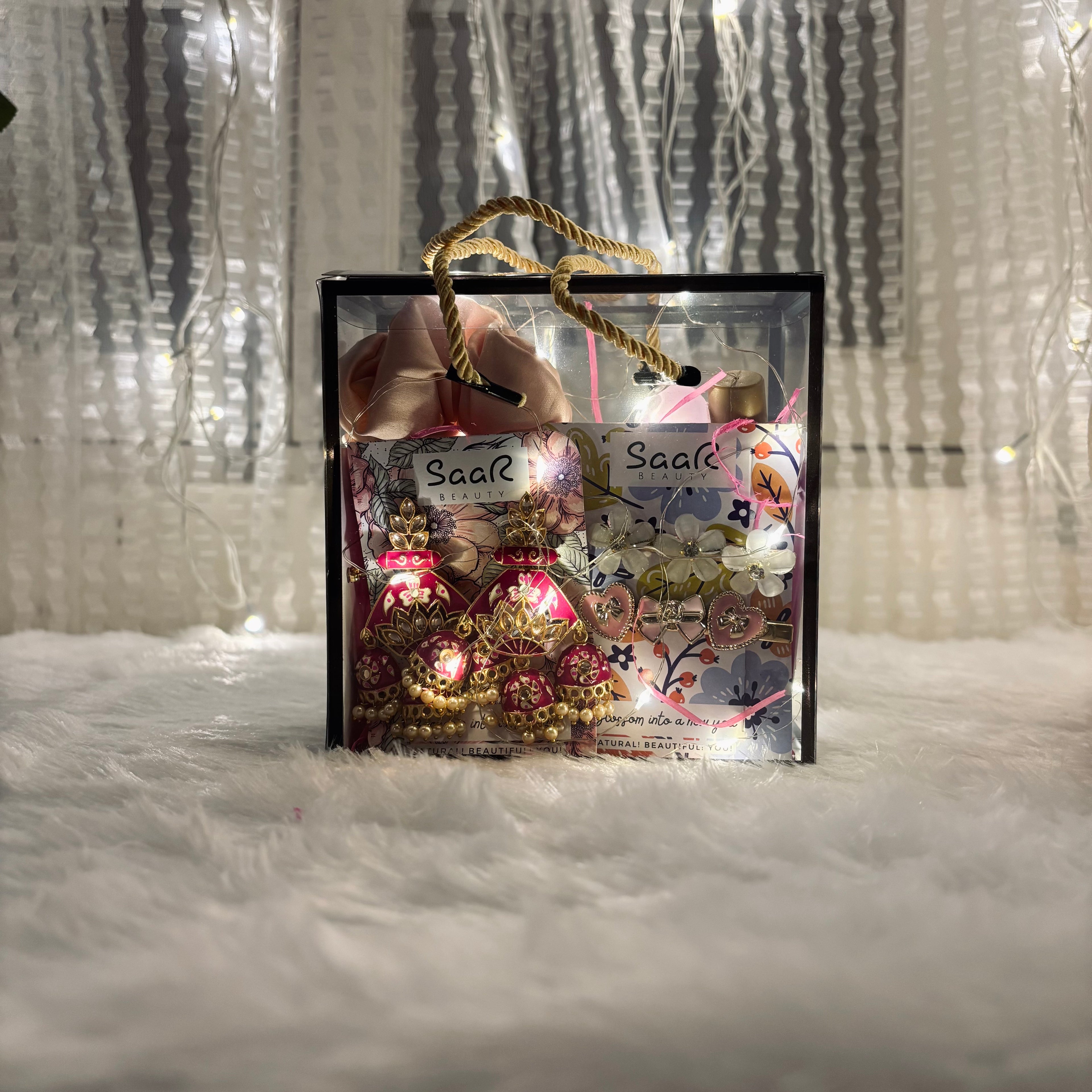 Saar Beauty Love Glow Gift Box – Accessories & Jewelry hamper