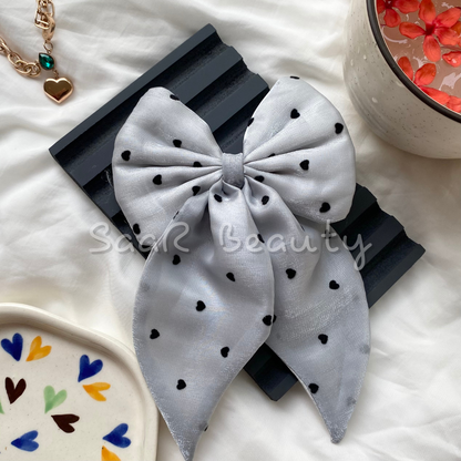 VALENTINE BLACK HEART BOW CLIP