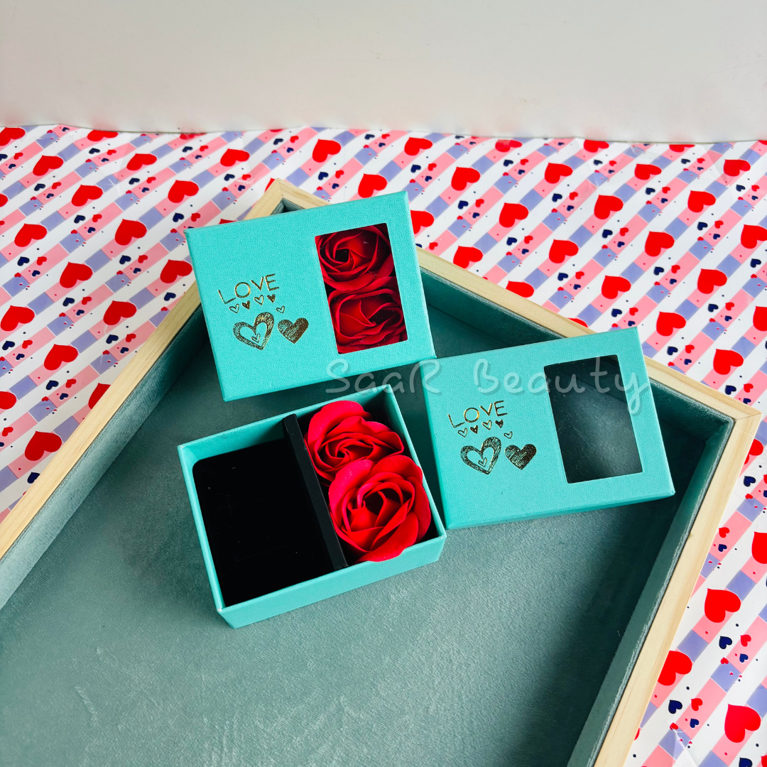 SaaR Beauty empty Valentine’s Gift Box – Elegant Multipurpose Gift Packaging with Artificial Roses for Jewelry, Chocolates &amp; More