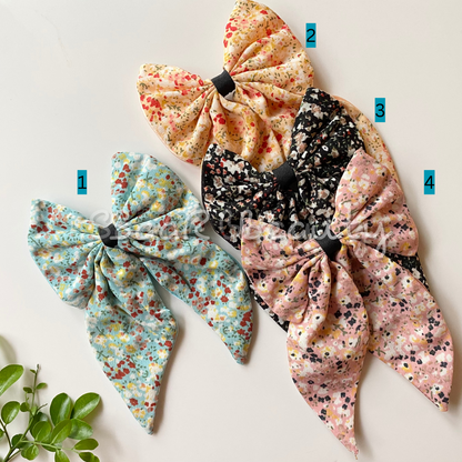 SUMMER BOW CLIP