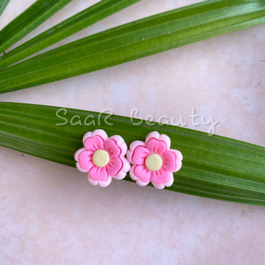 DUAL FLOWER TOPS STUD EARRINGS