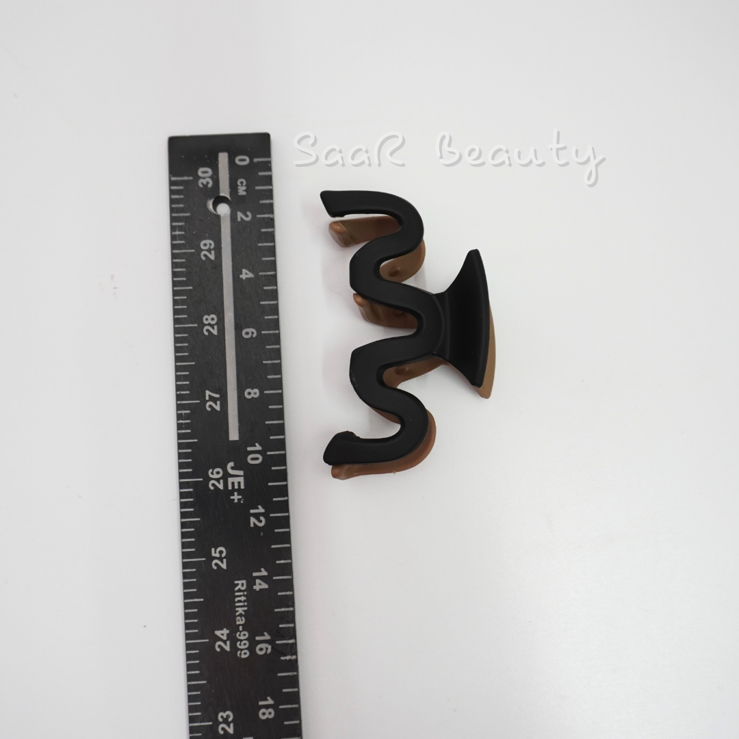 Wavy Hair Claw Clip – Trendy Wave Design for a Strong Grip and Stylish Look