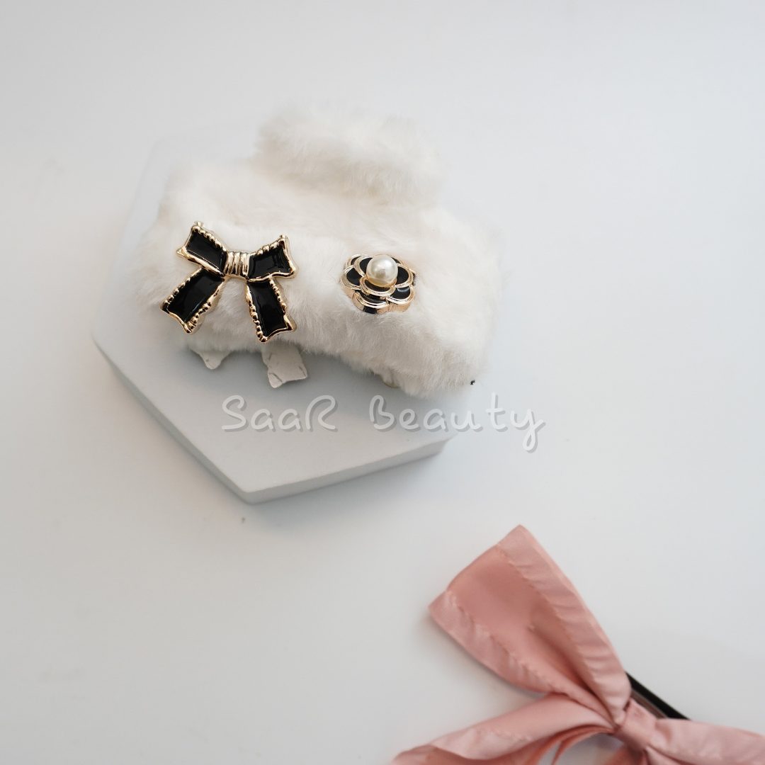 Discover SaaR Beauty’s Korean fur claw clips! Perfect for thick, thin, and long hair, these stylish hair accessories feature soft faux fur and bow details in 6 shades.