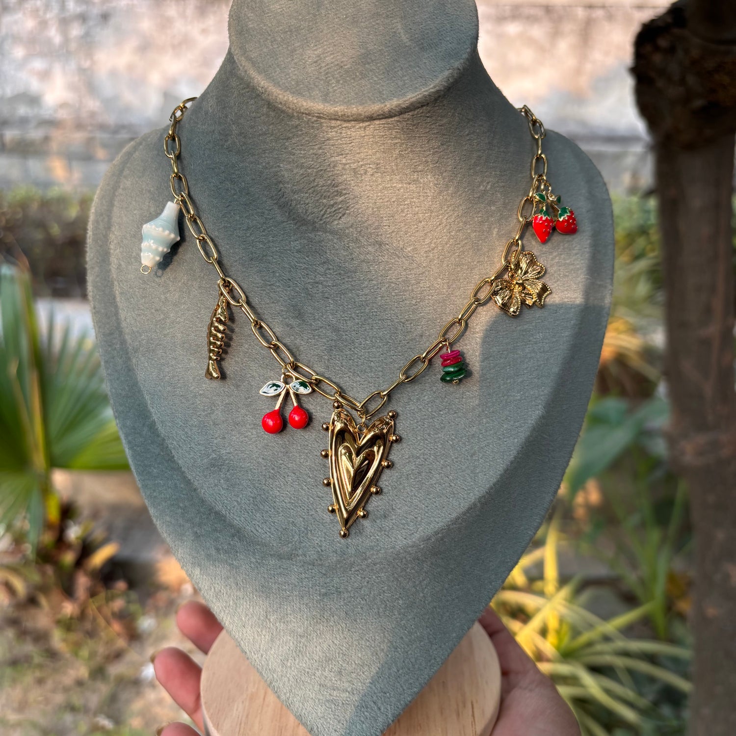 SaaR Beauty HeartBloom Charm Chain Necklace