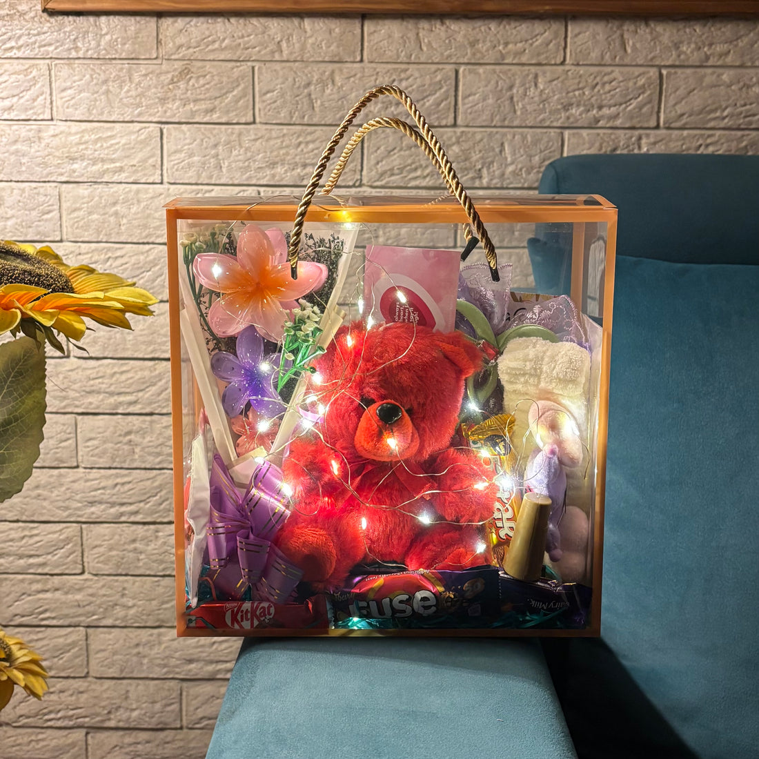 Luxury Surprise Gift Hamper with Fairy Lights SaaR Beauty