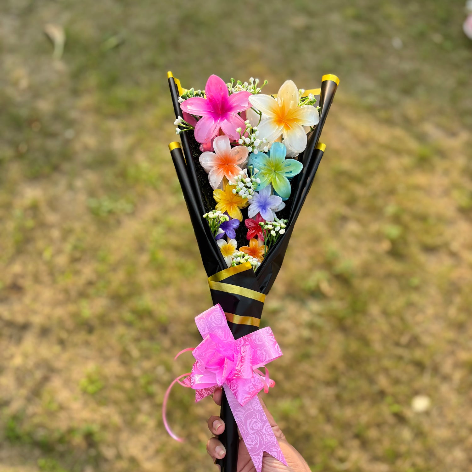 Stylish Flower Claw Clip Gift Set – Perfect for Every Occasion by SaaR Beauty – Set of 10 Hair Clutchers- premium korean packaging