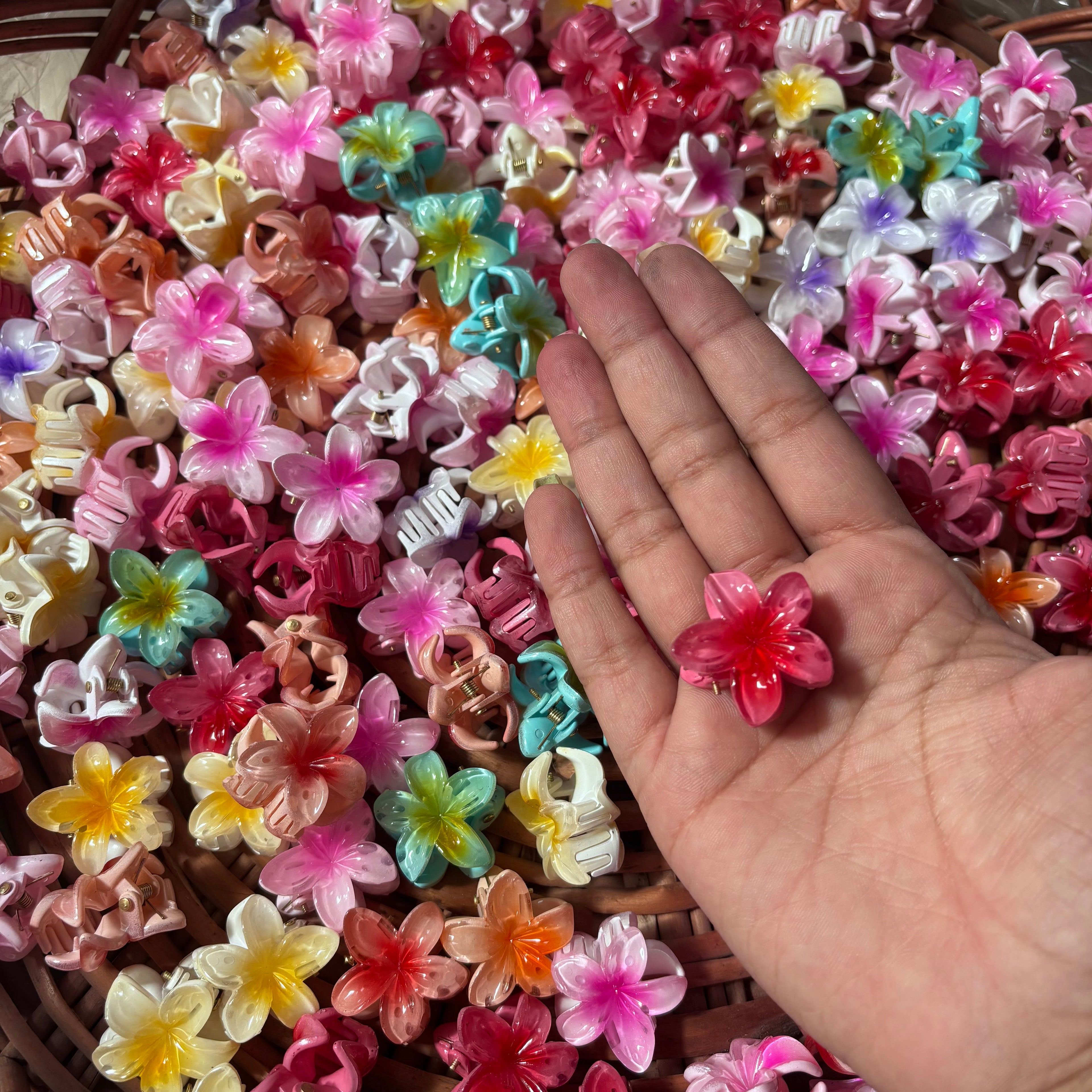 Set of 3 Mini Flower Claw Hair Clutcher – Vibrant &amp; Durable Hair Accessories by SaaR Beauty (Random color)