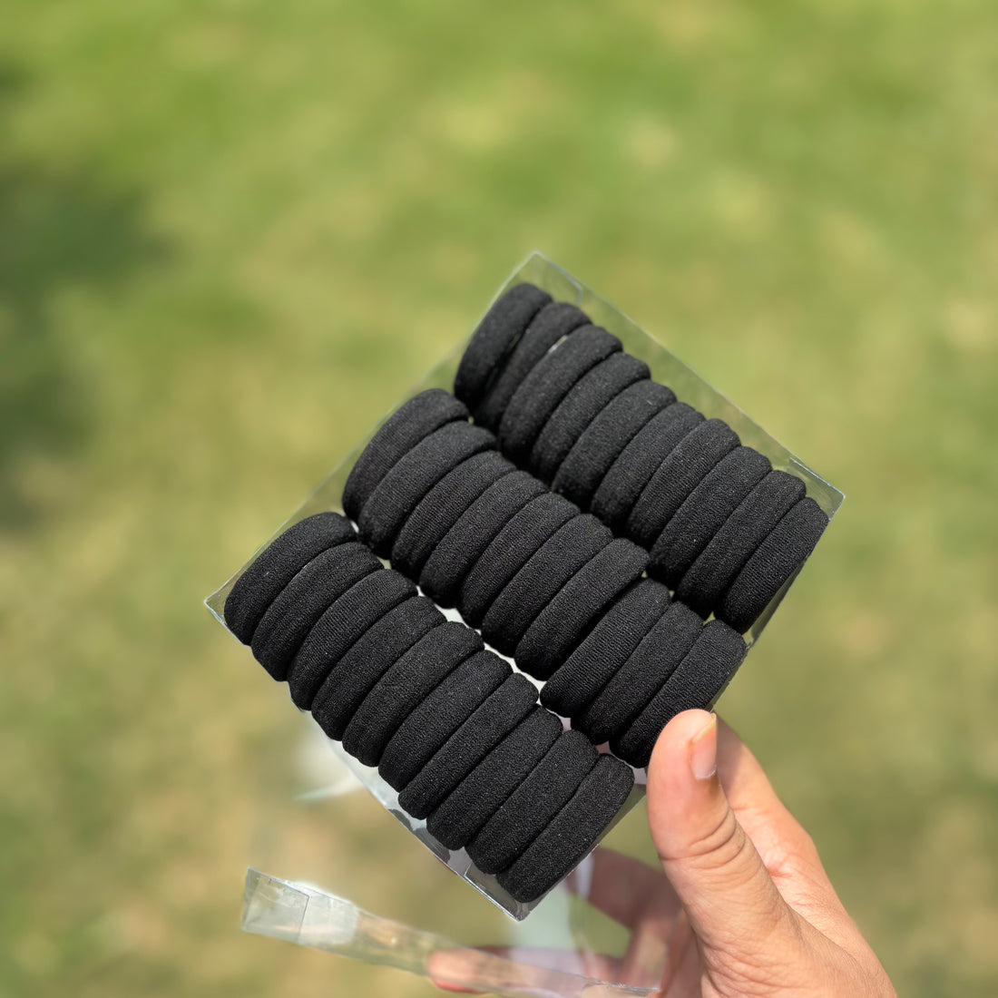 Basic black rubber ties box set of 30