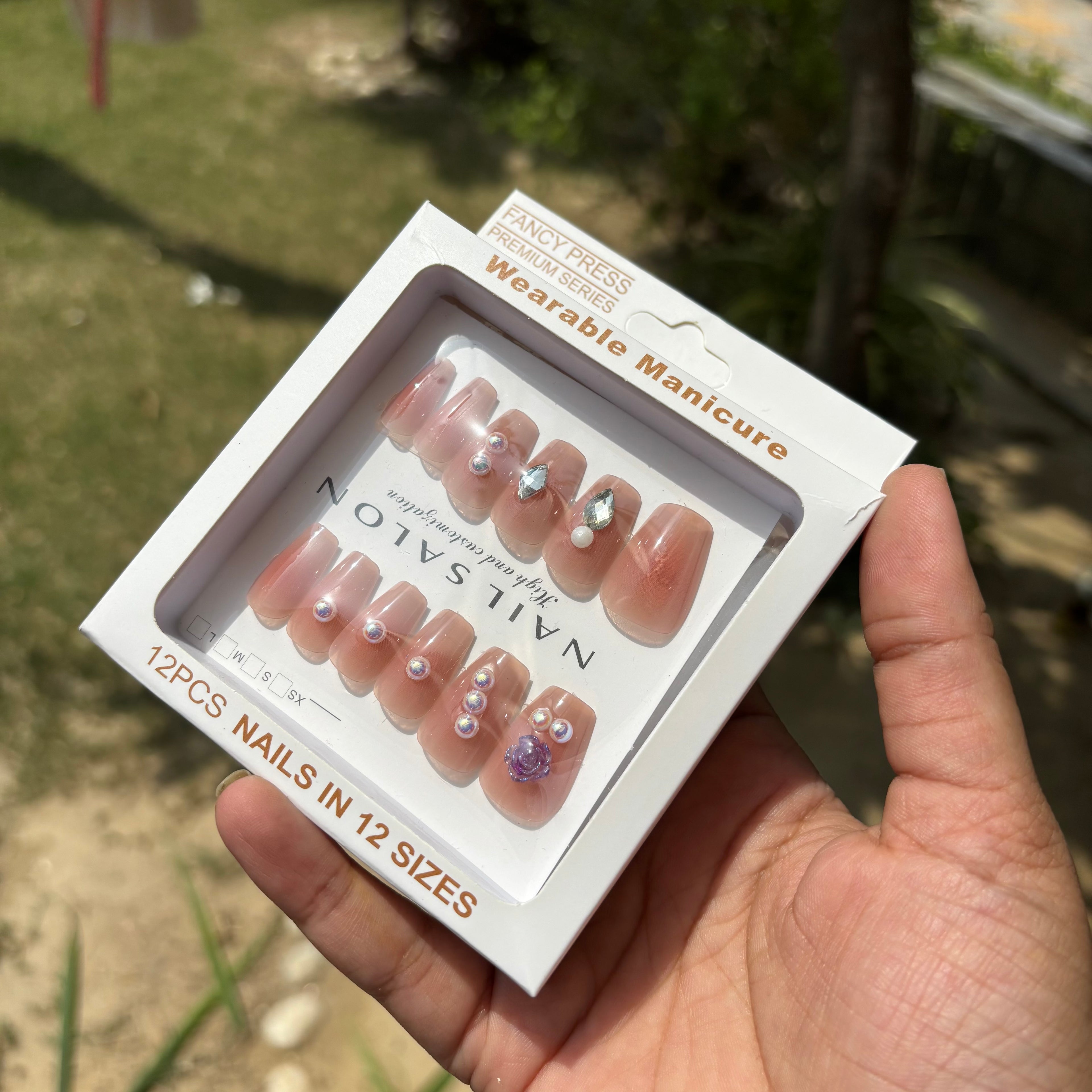 Nail extensions stick ons box