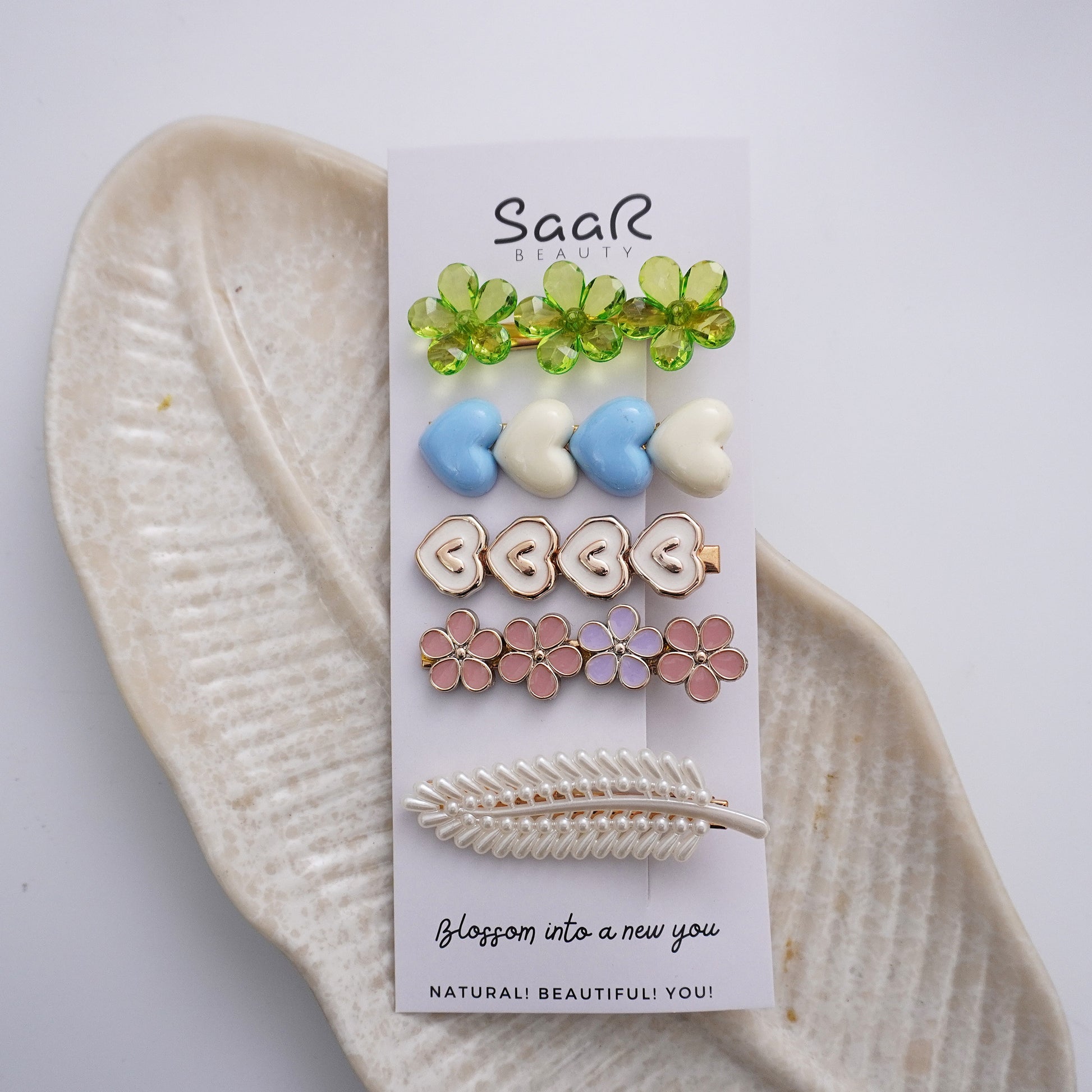 Add flair to your hairstyle with SaaR Beauty's Korean Hair Clip Set of 5! Colorful designs for all outfits and hair types. Perfect for any occasion, vibrant, and chic!