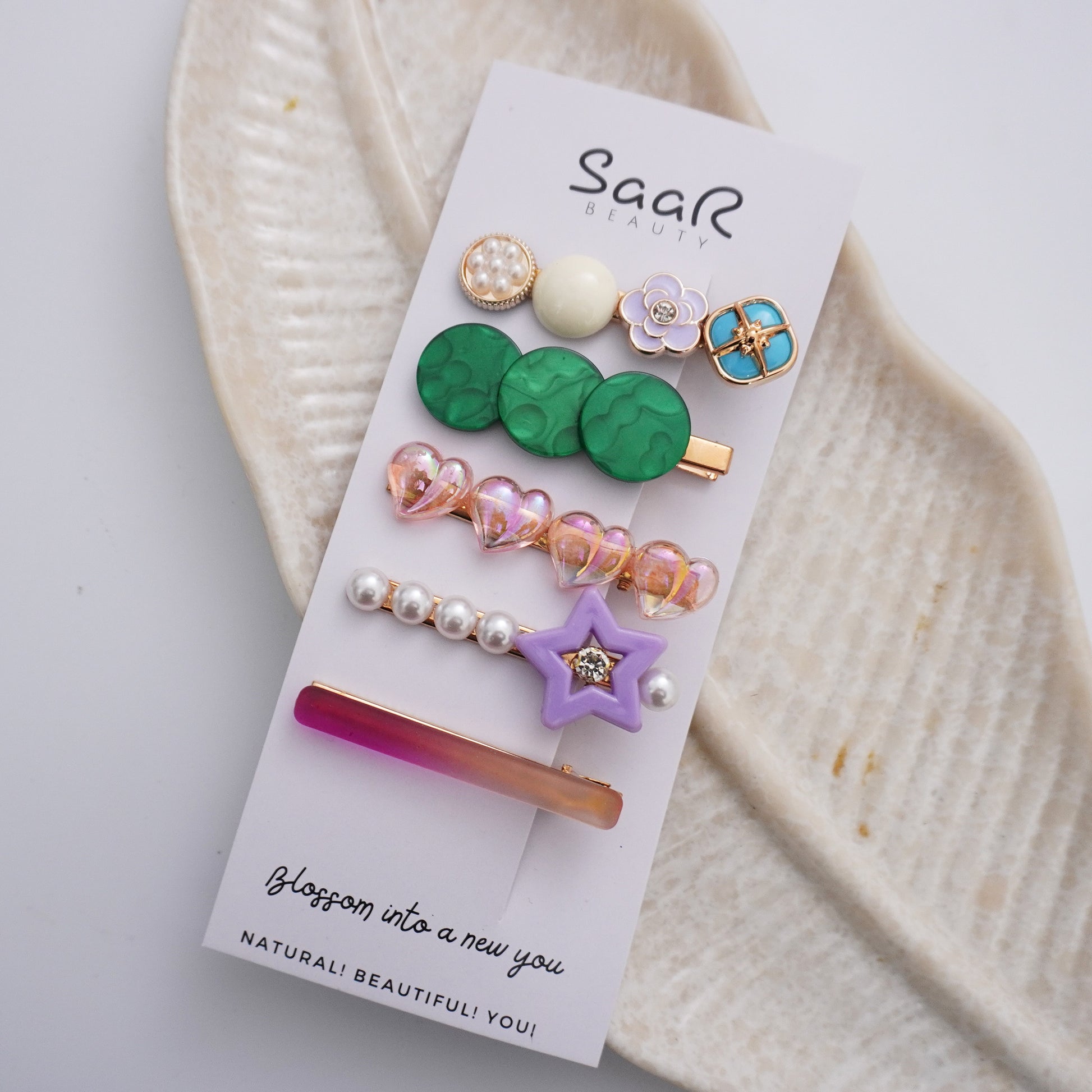 Add flair to your hairstyle with SaaR Beauty's Korean Hair Clip Set of 5! Colorful designs for all outfits and hair types. Perfect for any occasion, vibrant, and chic!