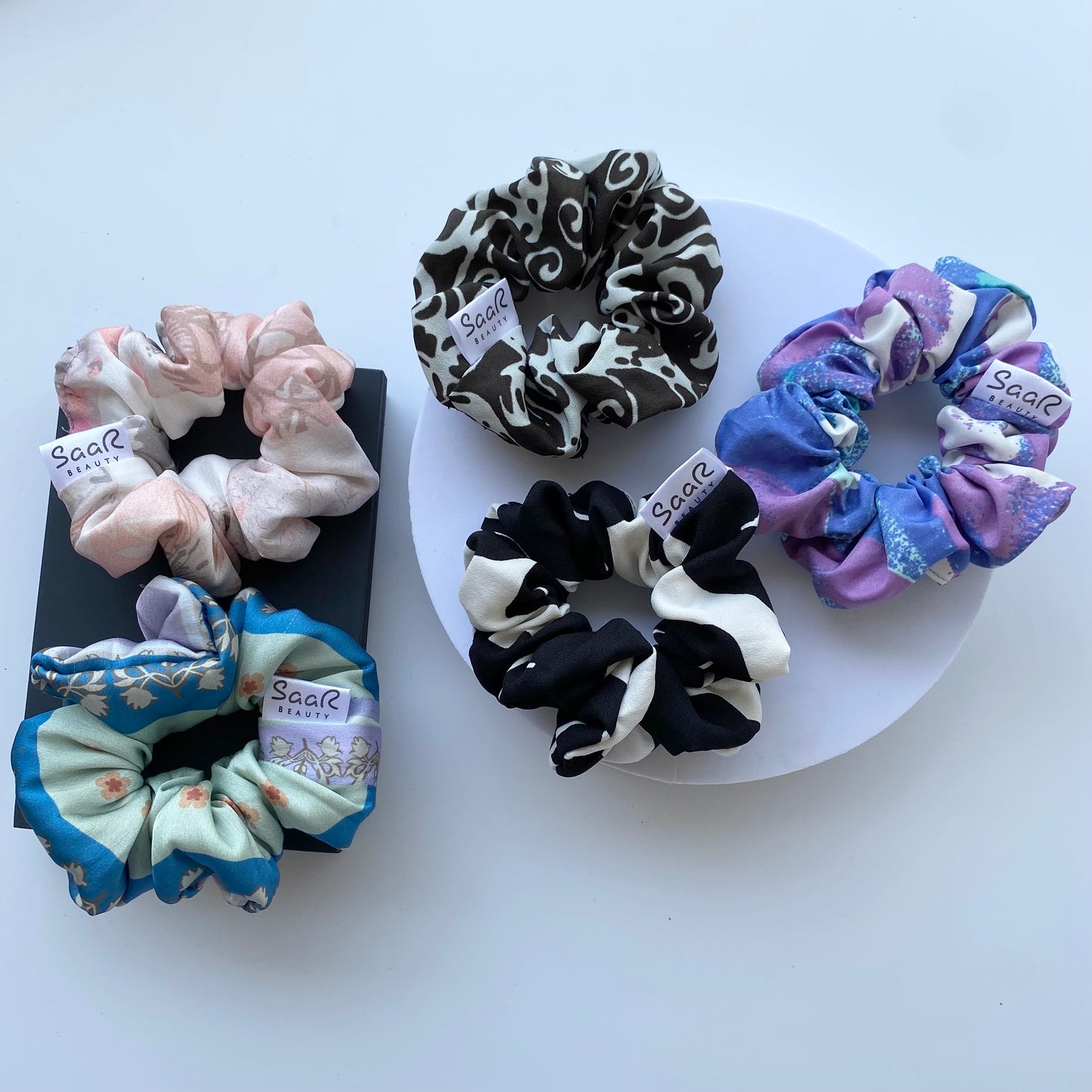 MEDIUM SCRUNCHIES SET OF 5 VARIANT 03