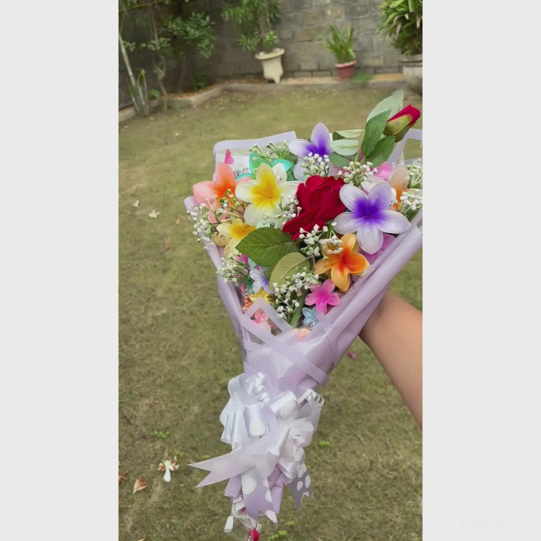 Luxury Floral Claw Clip Bouquet – 35 Hair Clips &amp; Scrunchies by SaaR Beauty