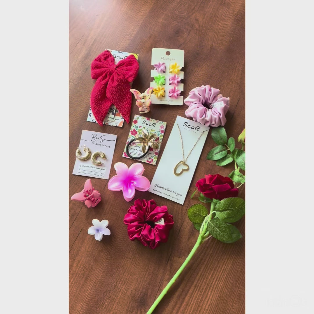 Saar Beauty Premium Hair Accessory Gift Bouquet for Women &amp; Girls