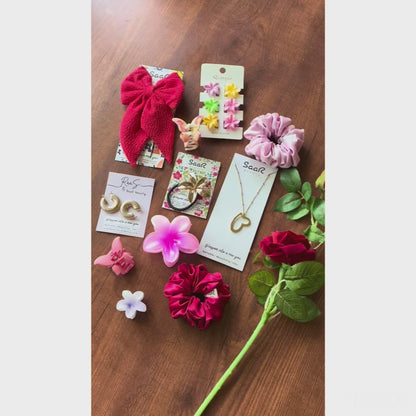 Saar Beauty Premium Hair Accessory Gift Bouquet for Women & Girls